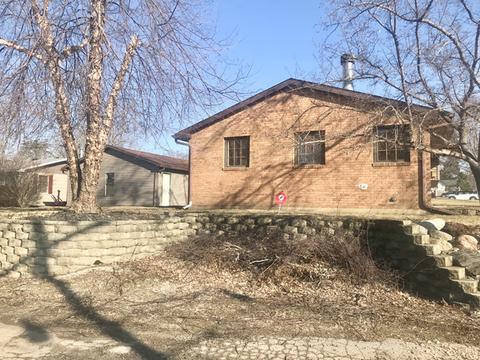 520 N Richards St, Spring Valley, IL 61362 photo 2
