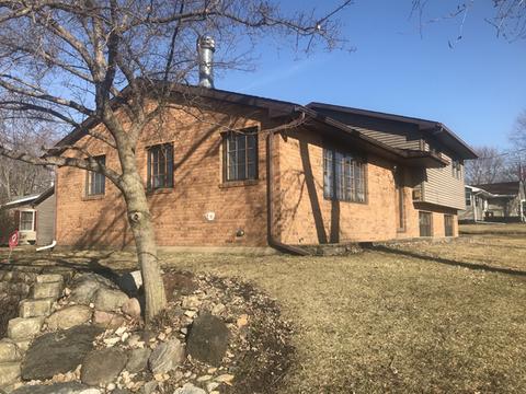 520 N Richards St, Spring Valley, IL 61362 photo 38