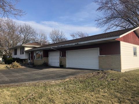 604 Watson Dr, Genoa, IL 60135 photo 2