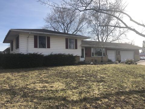 604 Watson Dr, Genoa, IL 60135 photo 1