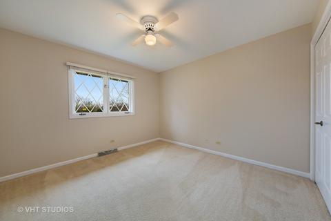 1731 Carlson Ln, Wheaton, IL 60187 photo 10