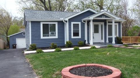 10 Ash Dr, Oakwood Hills, IL 60013 photo 1