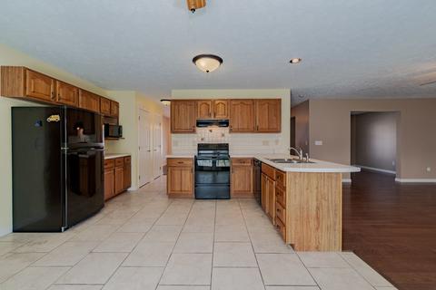 3101 Copper Creek Rd, Bloomington, IL 61704 photo 9