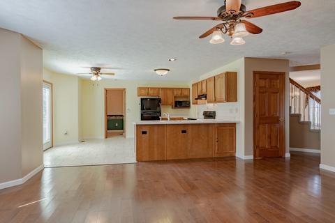 3101 Copper Creek Rd, Bloomington, IL 61704 photo 7