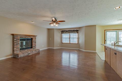 3101 Copper Creek Rd, Bloomington, IL 61704 photo 5