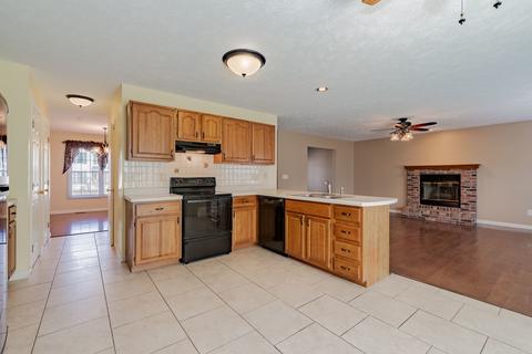 3101 Copper Creek Rd, Bloomington, IL 61704 photo 10