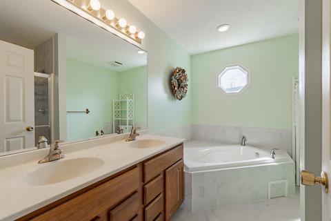 3101 Copper Creek Rd, Bloomington, IL 61704 photo 16