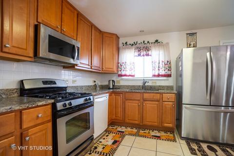 8818 Dee Rd, Des Plaines, IL 60016 photo 3