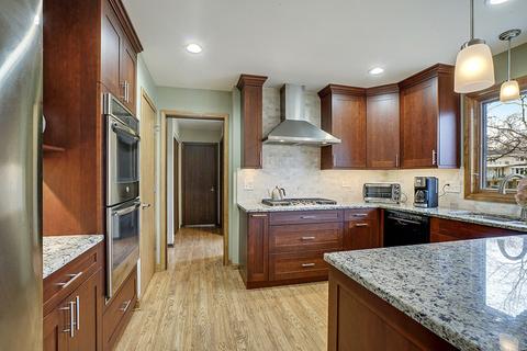 2464 Hampton Ln, Northbrook, IL 60062 photo 22
