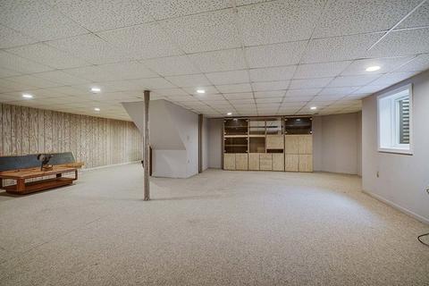 2464 Hampton Ln, Northbrook, IL 60062 photo 10