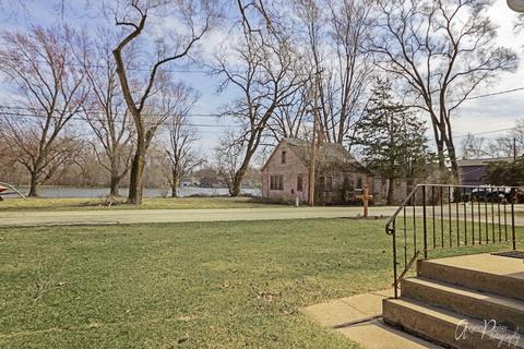1703 Low Ave, Mchenry, IL 60050 photo 2