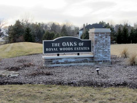 3408 Royal Woods Dr, Crystal Lake, IL 60014