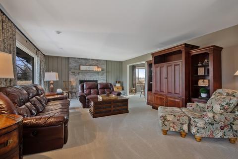 2996 Wolf Rd, Oswego, IL 60543 photo 7