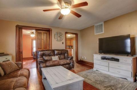 501 E Lincoln Ave, Ogden, IL 61859 photo 9