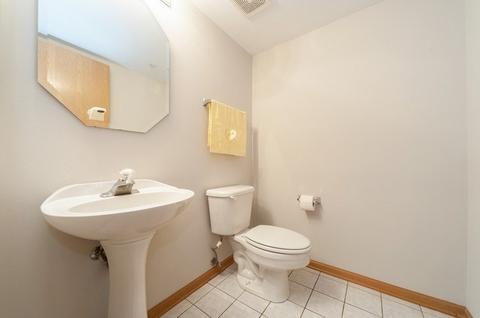 786 River Walk Dr, Wheeling, IL 60090 photo 7