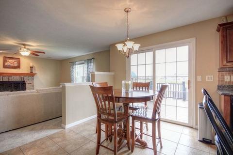910 Trailway Dr, Champaign, IL 61822 photo 28