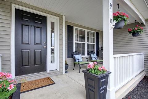 910 Trailway Dr, Champaign, IL 61822 photo 4