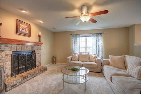 910 Trailway Dr, Champaign, IL 61822 photo 25