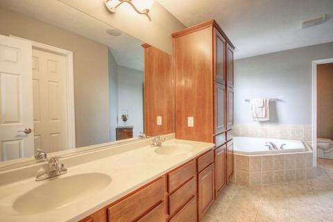 910 Trailway Dr, Champaign, IL 61822 photo 46