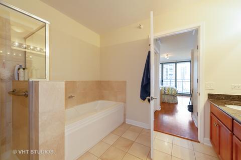 450 E Waterside Dr #401, Chicago, IL 60601 photo 10