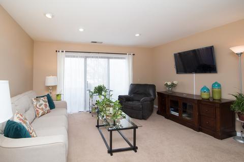 1134 Hawthorne Ct #A2, Wheeling, IL 60090 photo 3