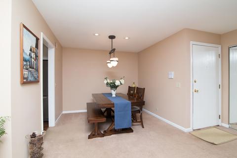 1134 Hawthorne Ct #A2, Wheeling, IL 60090 photo 6