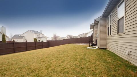 635 Sedgegrass Dr, Champaign, IL 61822 photo 3
