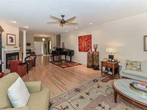 112 Fox St, Cary, IL 60013 photo 4