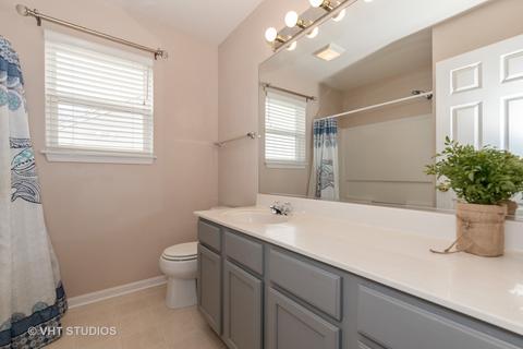 1043 Spinnaker St, Elgin, IL 60123 photo 12