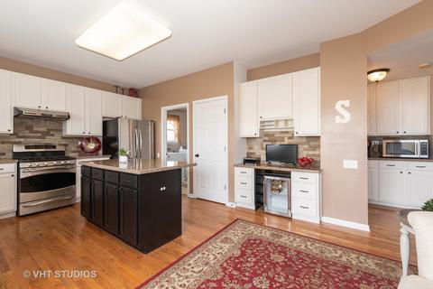 1043 Spinnaker St, Elgin, IL 60123 photo 5