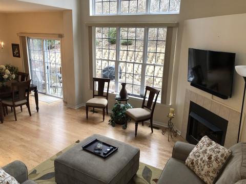 377 Emerald Ln, Algonquin, IL 60102 photo 9