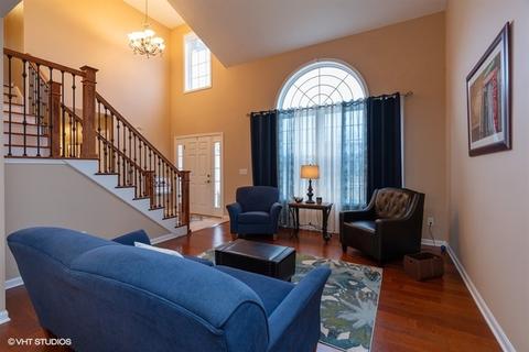 2326 Clifton Ct, Normal, IL 61761 photo 4