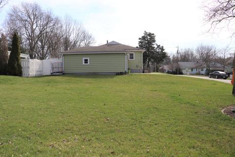 815 E Adams St, Clinton, IL 61727 photo 18