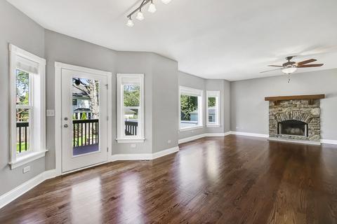 431 Elm St, Wheaton, IL 60189 photo 5