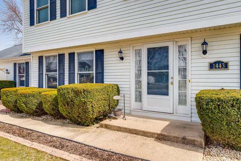 1443 Sheffield Dr, Elgin, IL 60123 photo 3