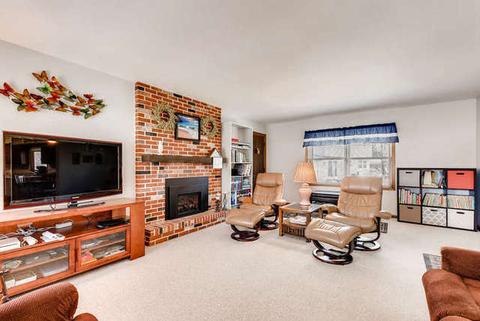 1443 Sheffield Dr, Elgin, IL 60123 photo 14