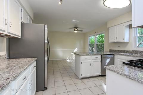 711 Garth Rd, Wheeling, IL 60090 photo 8