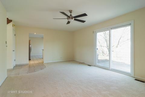 711 Garth Rd, Wheeling, IL 60090 photo 12