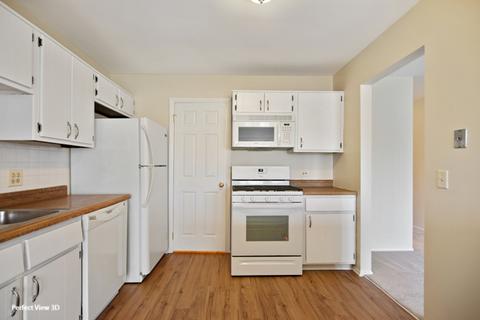 1056 Deerpath Ct #B1, Wheeling, IL 60090 photo 7