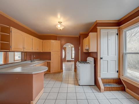 206 E North St, Colfax, IL 61728 photo 17