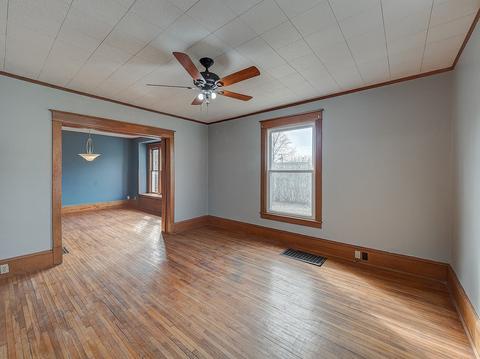 206 E North St, Colfax, IL 61728 photo 11