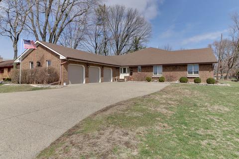 818 Jersey Ave, Normal, IL 61761 photo 2