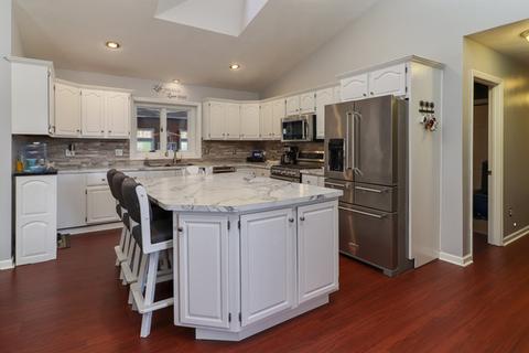 818 Jersey Ave, Normal, IL 61761 photo 4