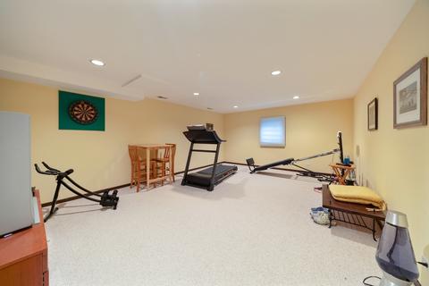 8449 Canterberry Dr, Burr Ridge, IL 60527 photo 16