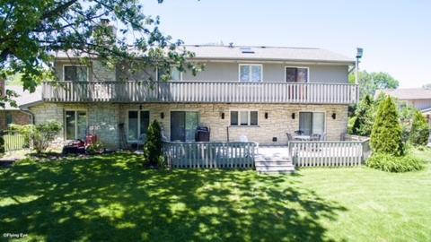 8449 Canterberry Dr, Burr Ridge, IL 60527 photo 22