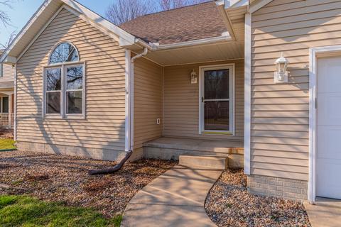 306 Plumage Ct, Normal, IL 61761 photo 2