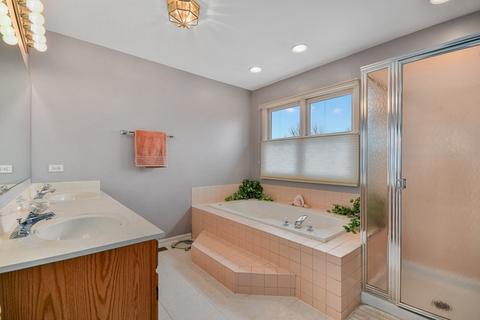 5390 Mallard Ln, Hoffman Estates, IL 60192 photo 25