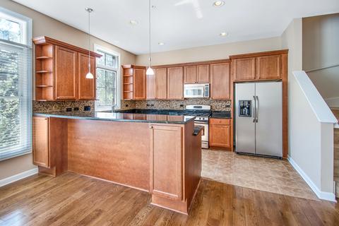 157 Dawson Dr, Elgin, IL 60120 photo 8