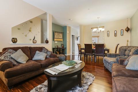10228 Camden Ln #E, Bridgeview, IL 60455 photo 2