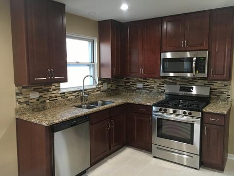 639 Forest Ave, Elgin, IL 60120 photo 5